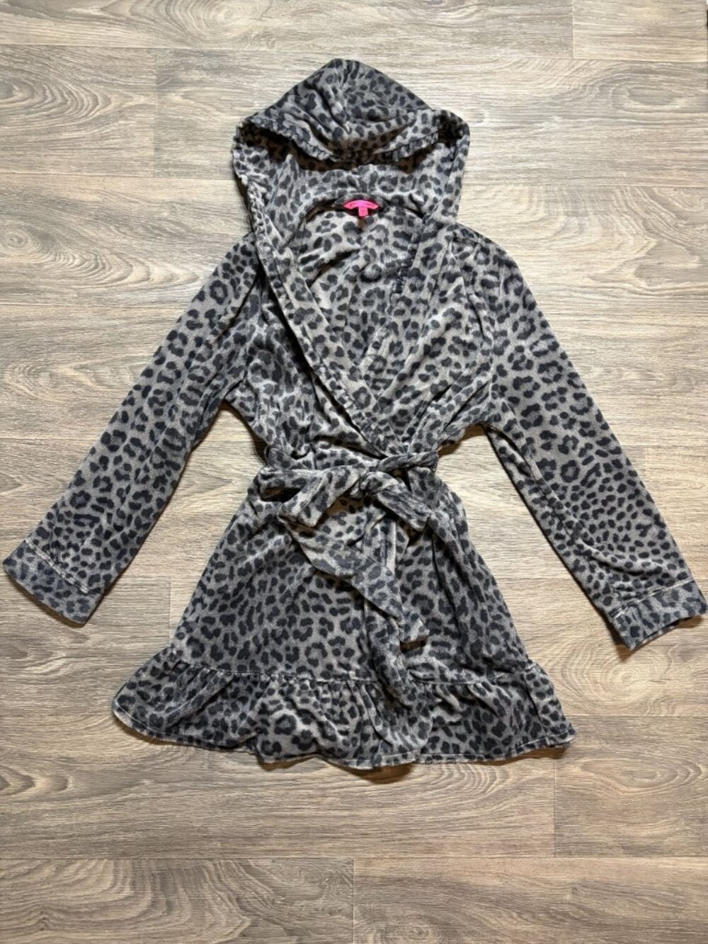 Betsey Johnson Hooded Leopard Animal Print Wrap Robe Large Tie Waist Ruffle Hem